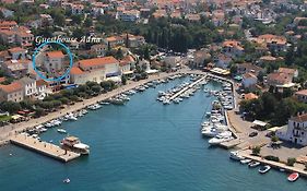 Guesthouse Villa Adria