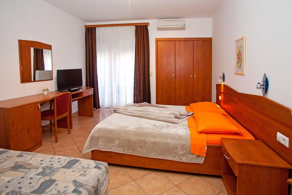 Guesthouse Villa Adria Malinska Kültér fotó