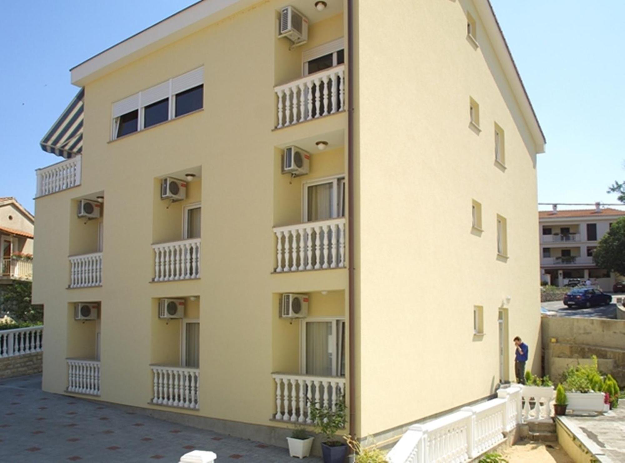 Guesthouse Villa Adria Malinska Kültér fotó