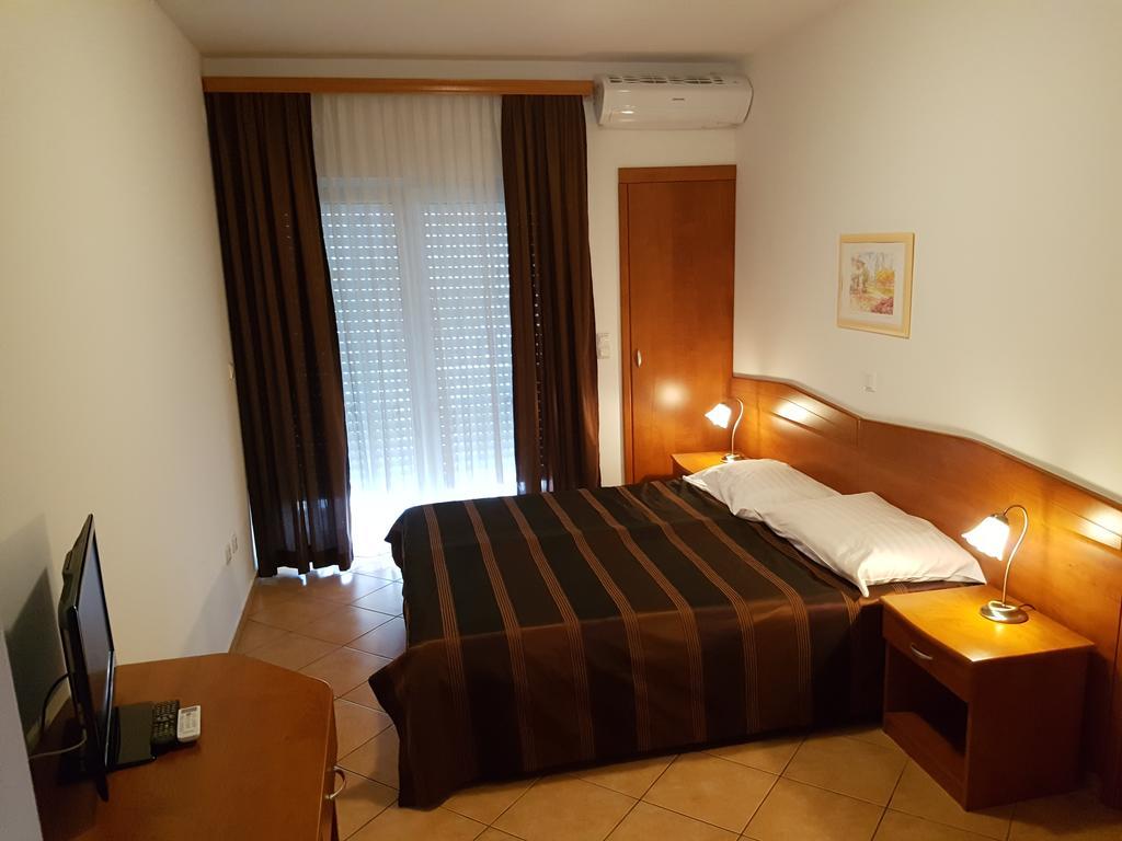 Guesthouse Villa Adria Malinska Kültér fotó
