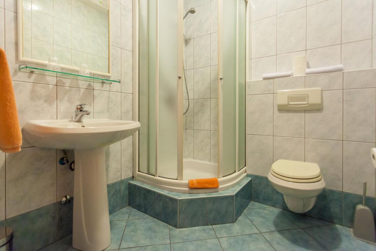 Guesthouse Villa Adria Malinska Kültér fotó