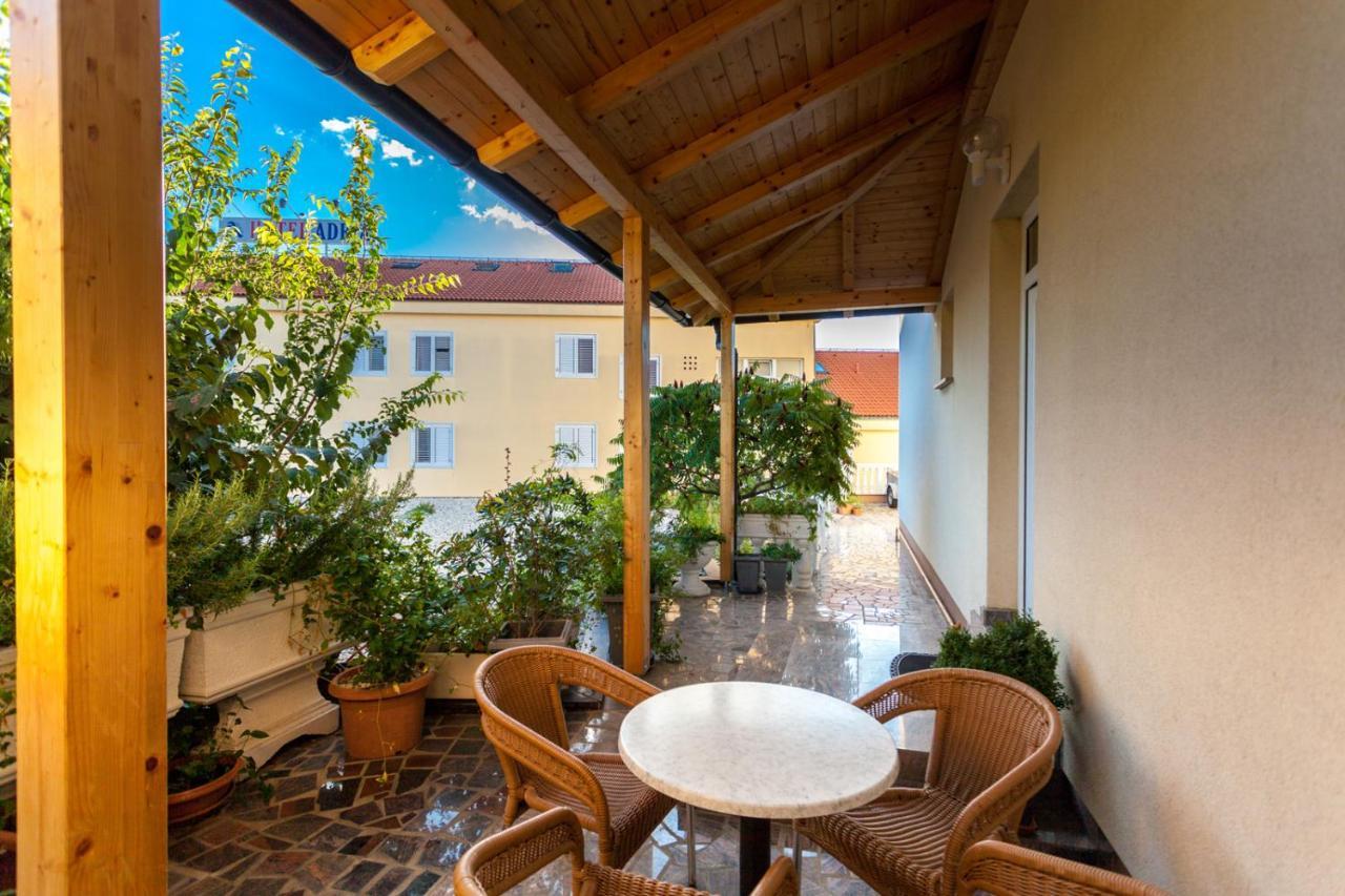 Guesthouse Villa Adria Malinska Kültér fotó